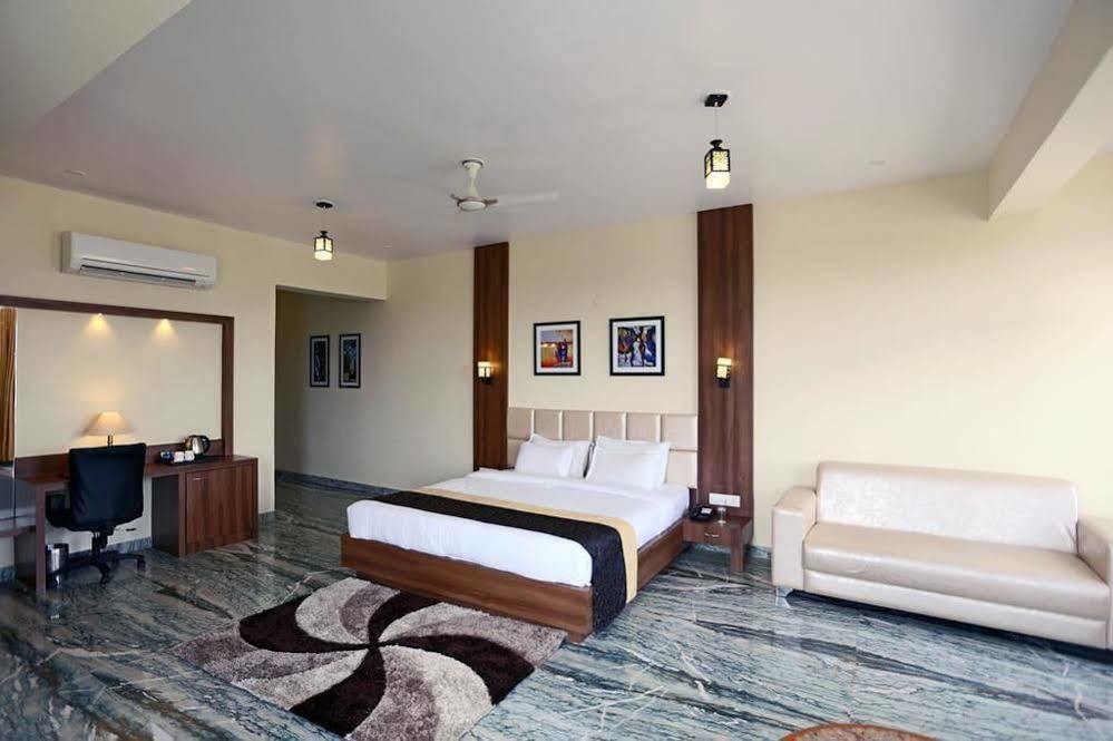 Hotel Mewargarh By Red Lion S Udaipur